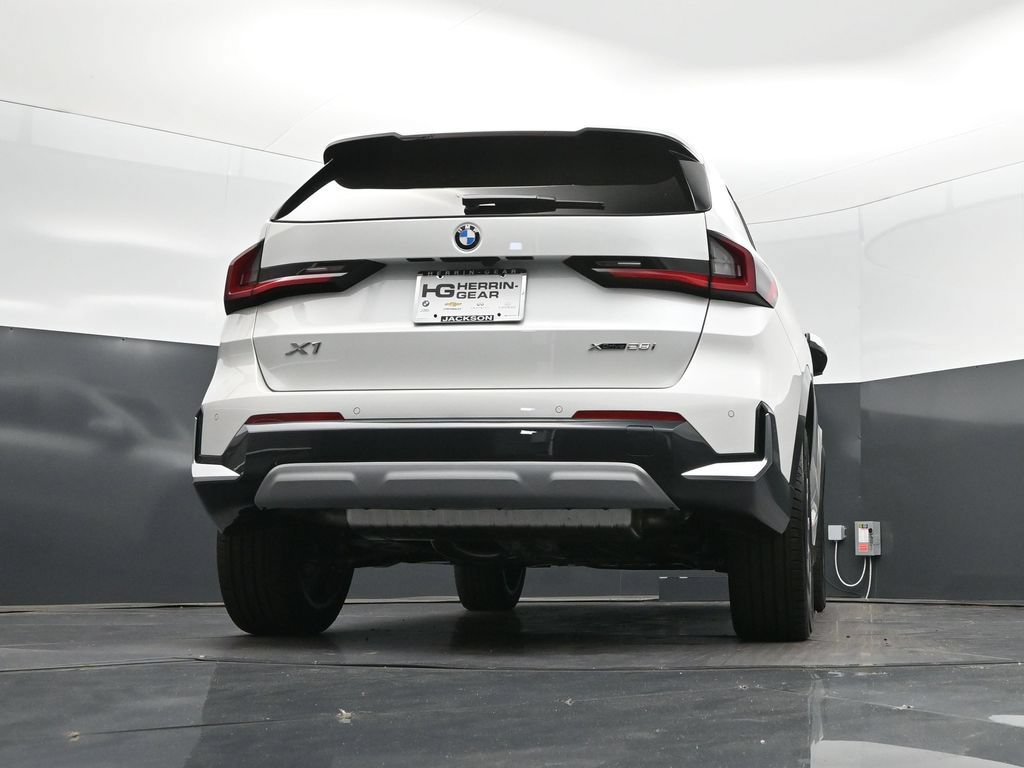 New 2026 BMW X1 xDrive28i w/ Technology Package AWD/4WD image 41