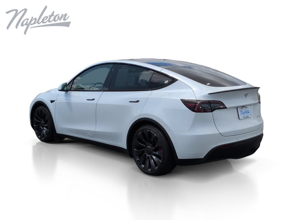 Used 2022 Tesla Model Y Performance AWD/4WD image 3