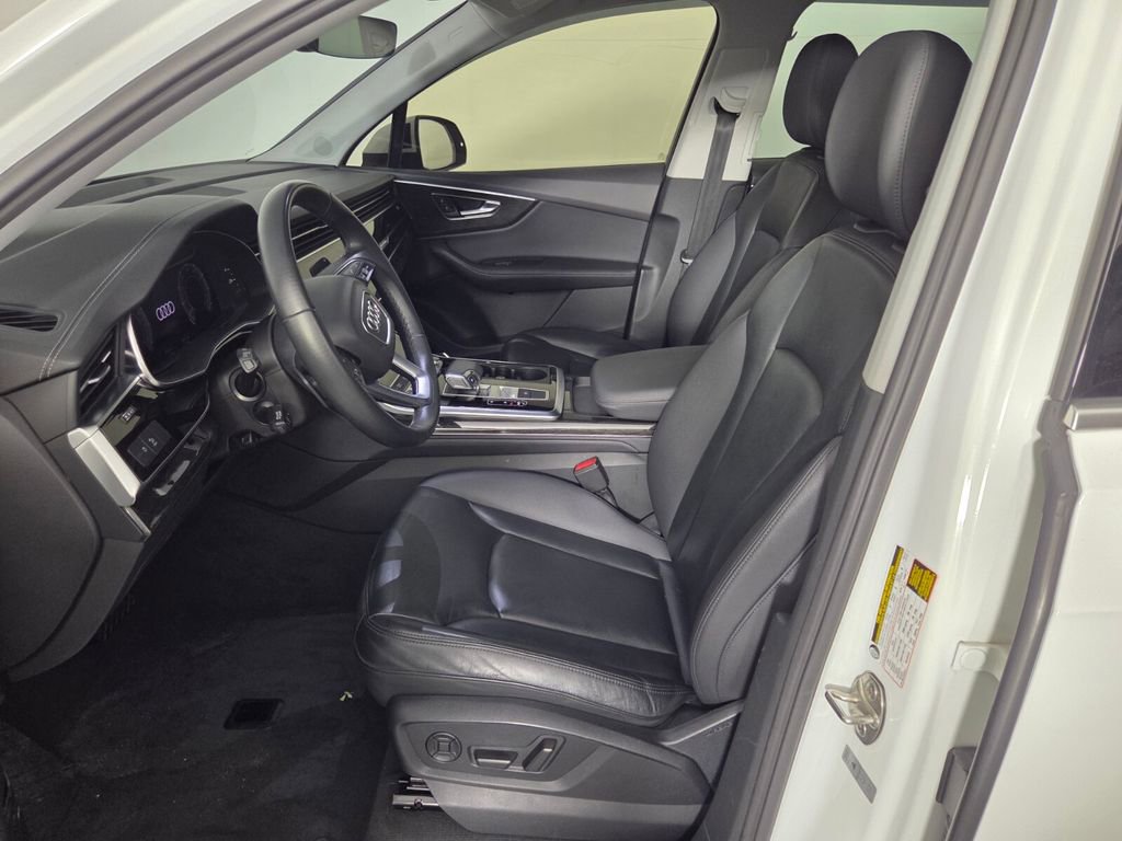 Used 2023 Audi Q7 3.0T Premium Plus image 11