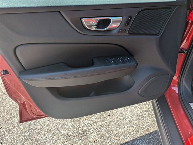 Certified 2024 Volvo V60 B5 Cross Country Plus image 24