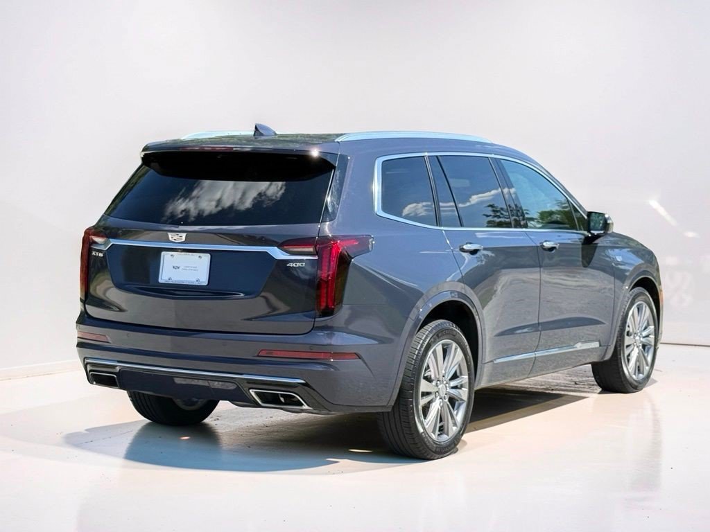 Certified 2025 Cadillac XT6 Premium Luxury FWD image 15