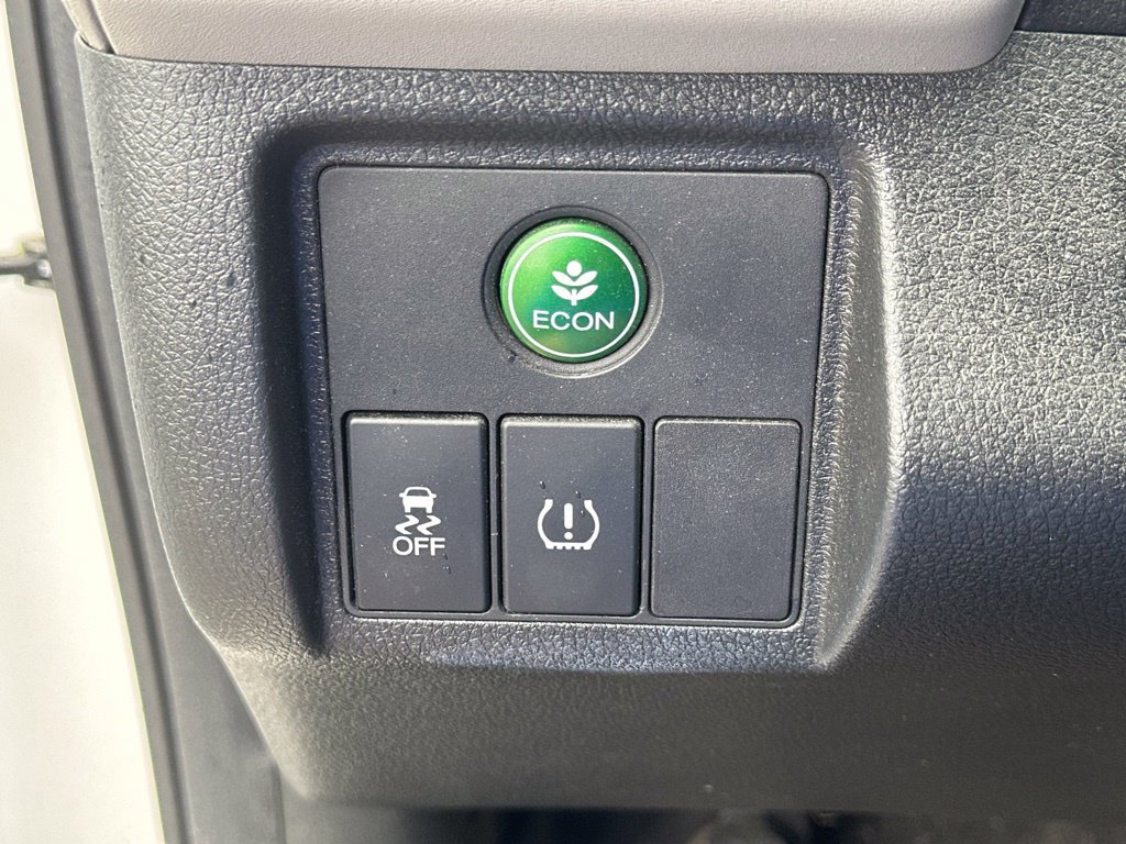 Used 2022 Honda HR-V LX image 18