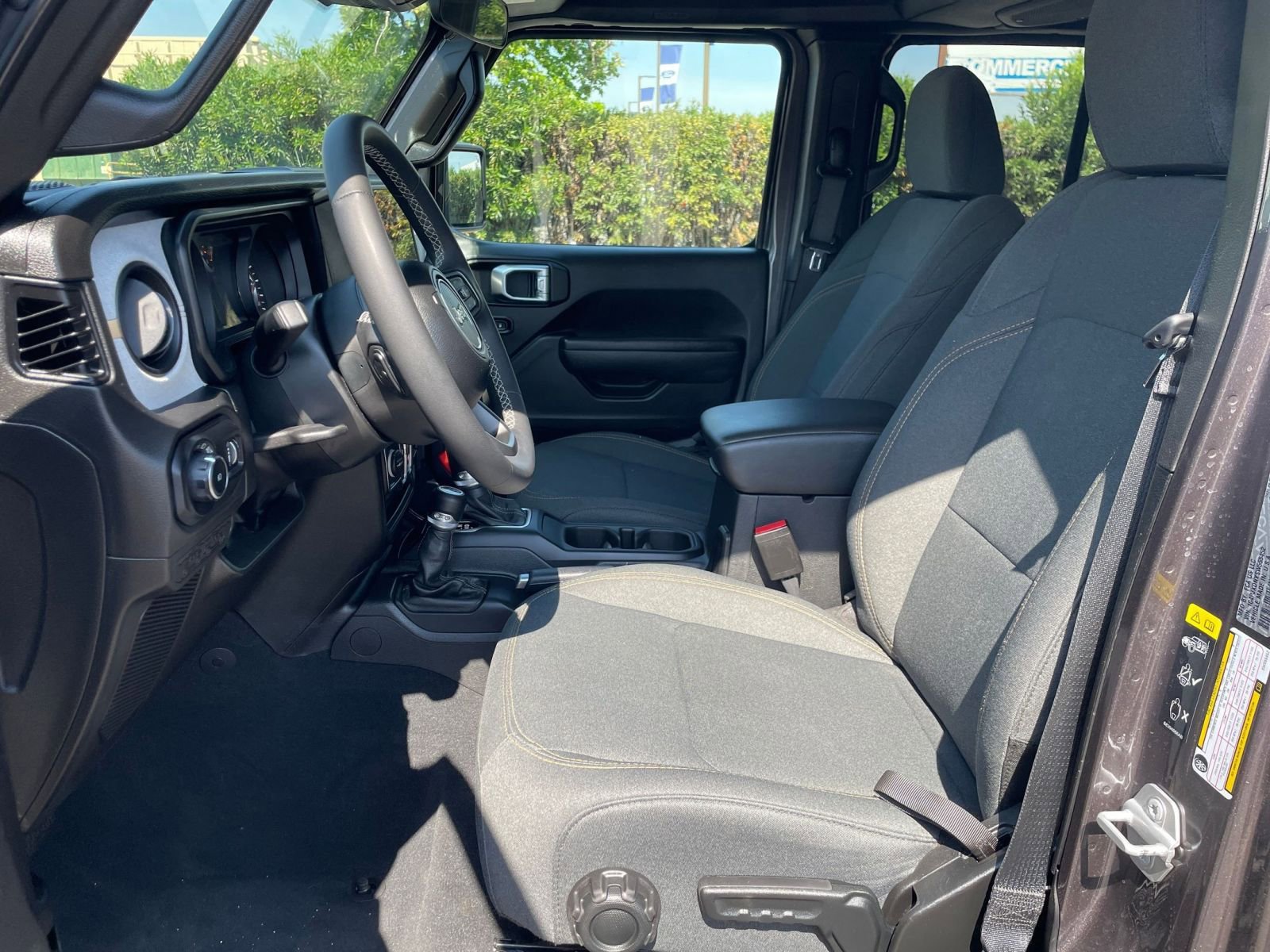 Used 2025 Jeep Wrangler Sport S image 25