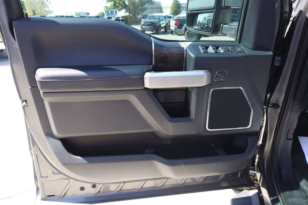 Used 2022 Ford F350 Lariat AWD/4WD image 10
