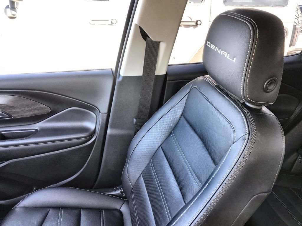 Used 2023 GMC Terrain Denali w/ LPO, Floor Liner Package AWD/4WD image 24