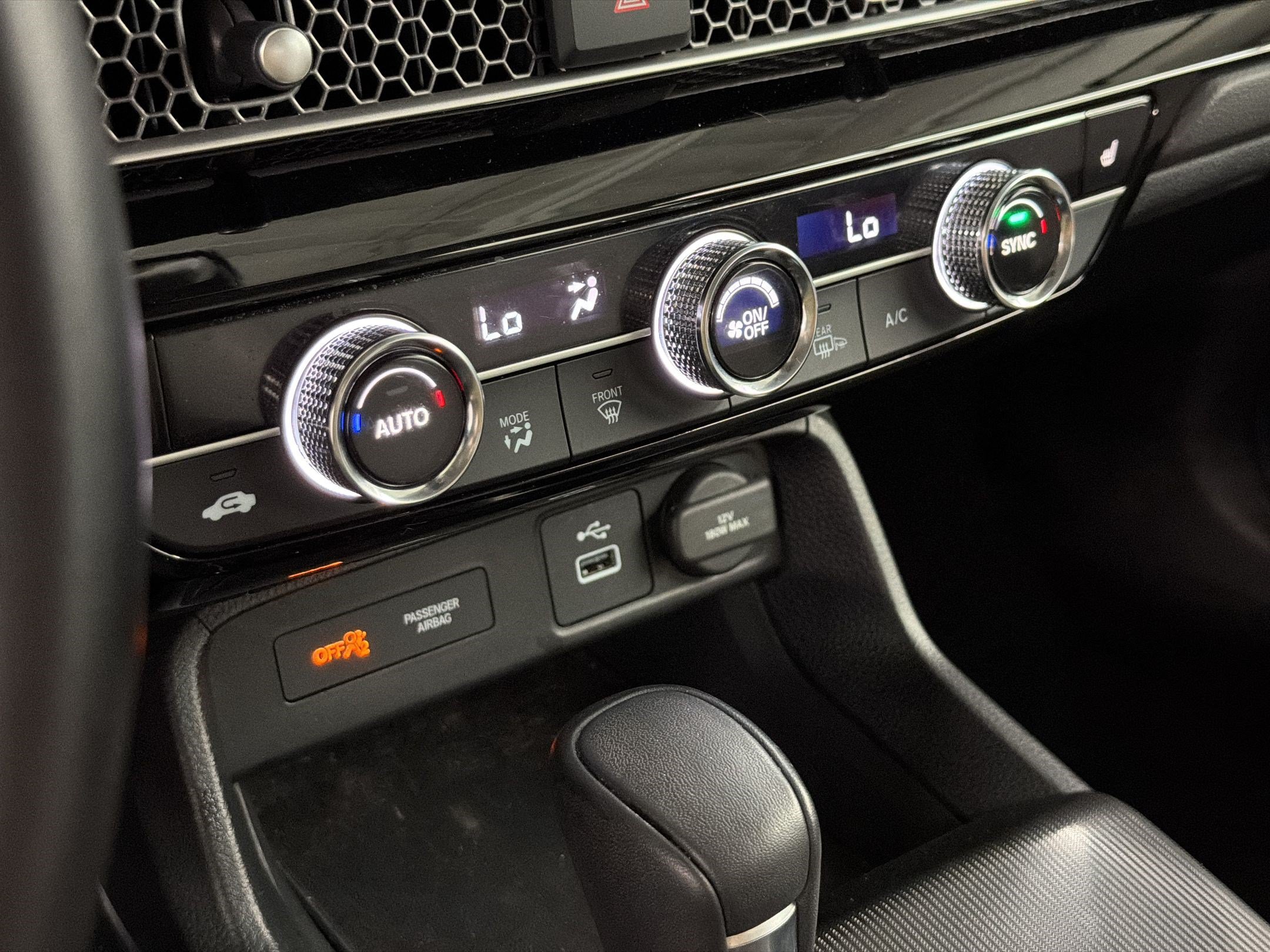 Certified 2024 Honda Civic EX-L image 17