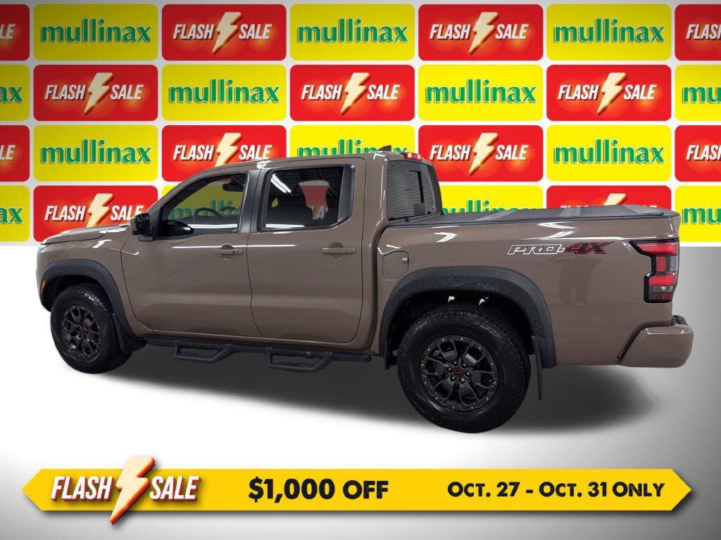 Used 2023 Nissan Frontier PRO-4X w/ Pro-4X Premium Package AWD/4WD image 13