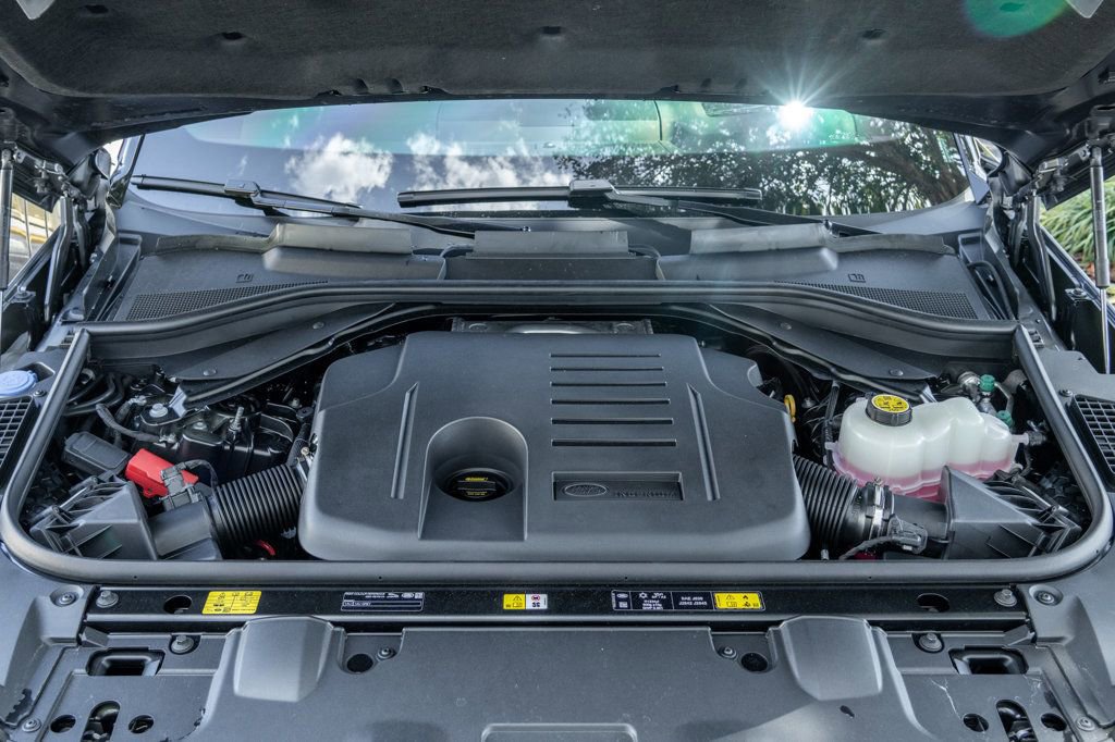 Used 2026 Land Rover Range Rover SE image 34