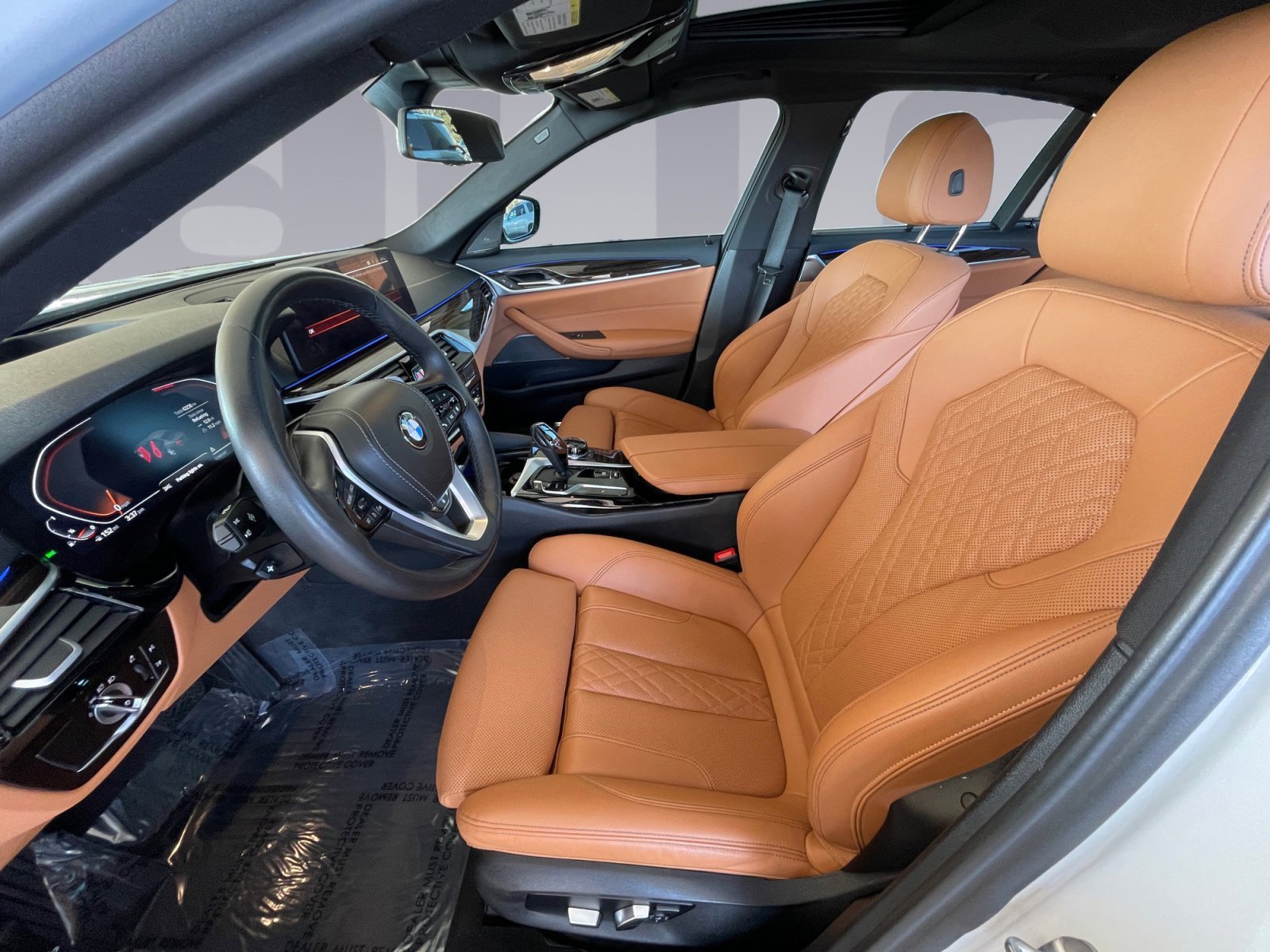 Used 2023 BMW 530i xDrive w/ Executive Package image 10