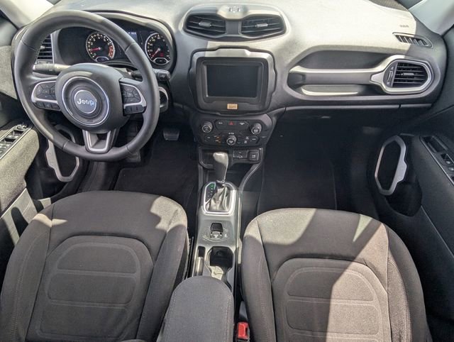 Used 2019 Jeep Renegade Latitude FWD image 12