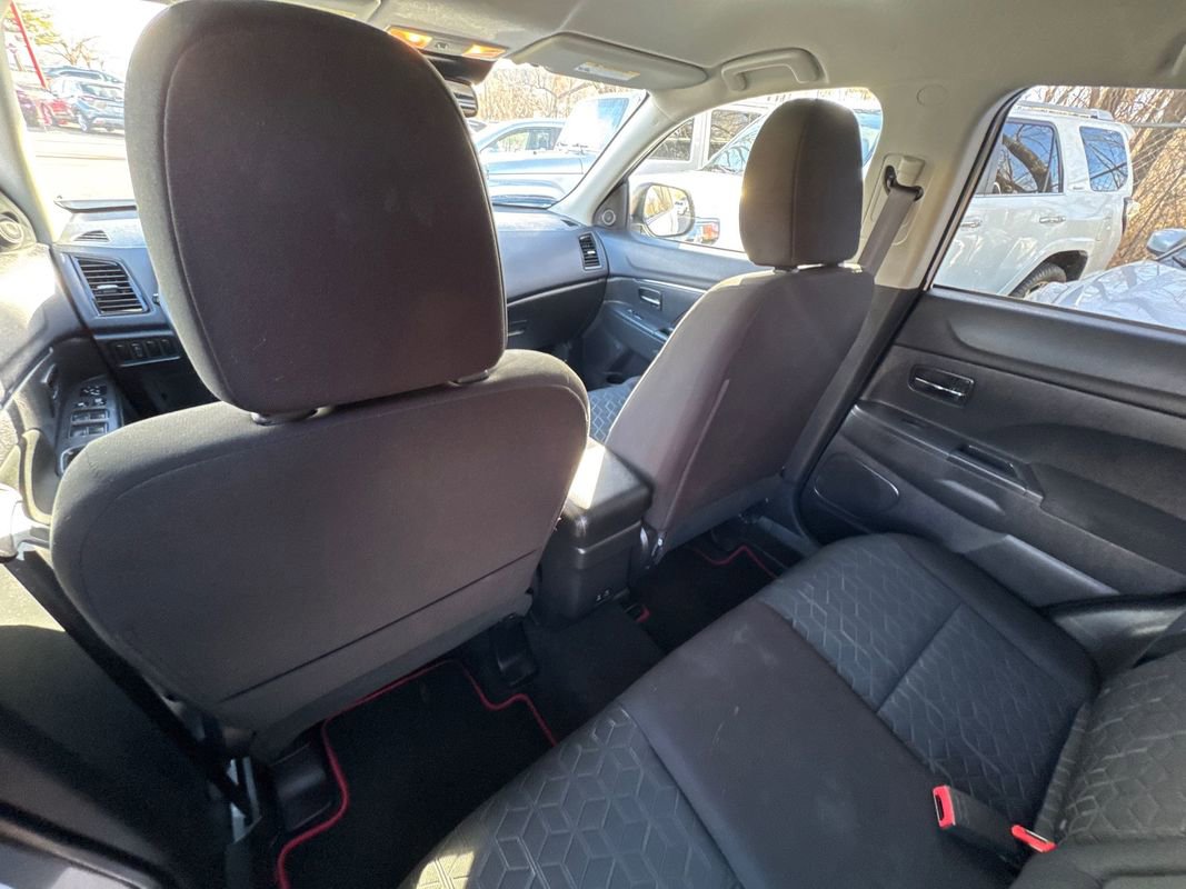 Used 2024 Mitsubishi Outlander Sport SE image 14