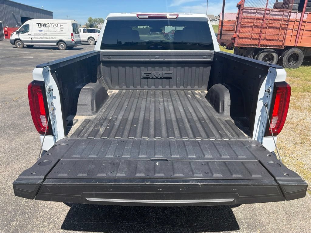 Used 2026 GMC Sierra 1500 SLT w/ SLT Premium Package AWD/4WD image 6