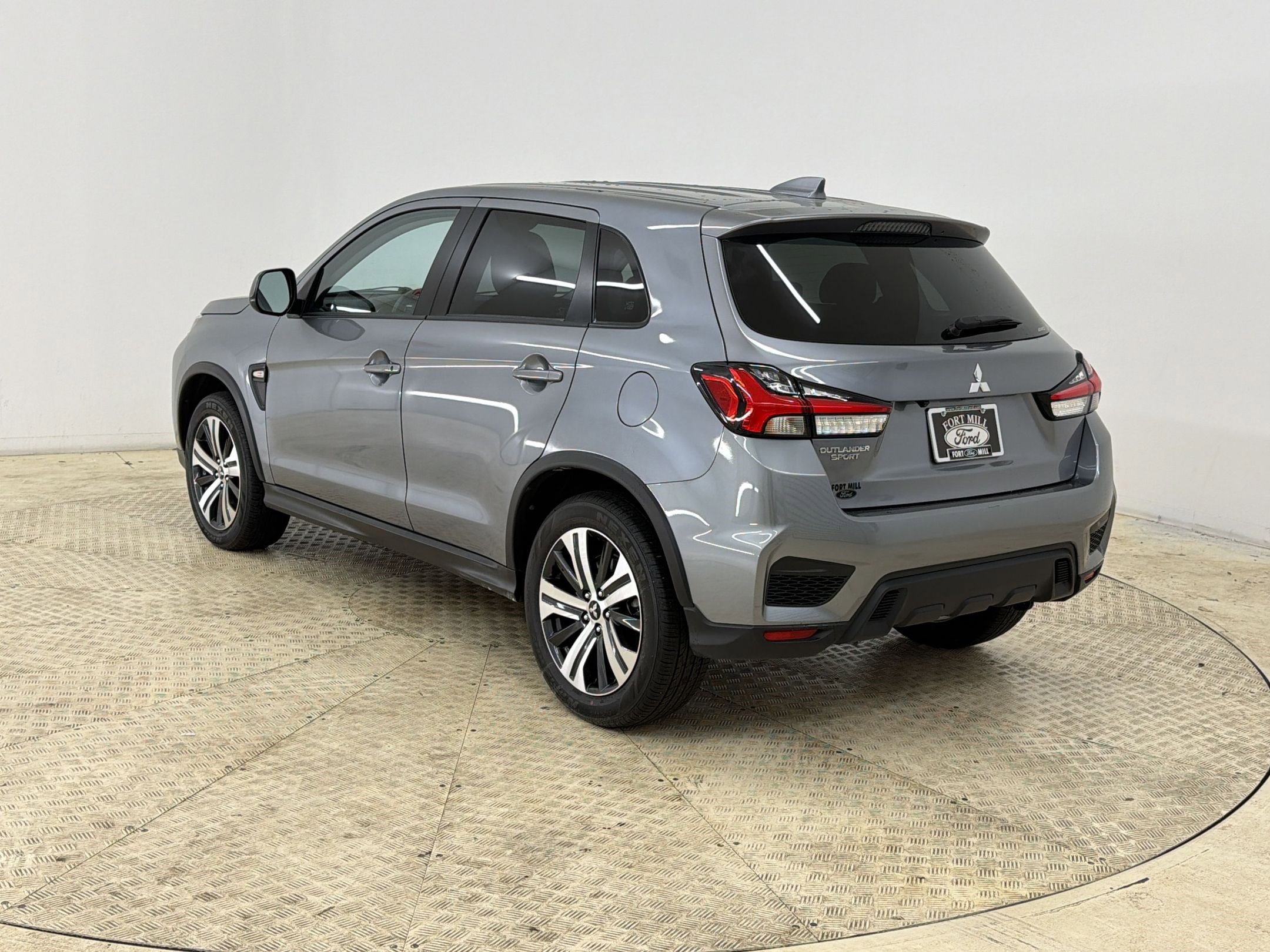 Used 2025 Mitsubishi Outlander Sport ES image 3