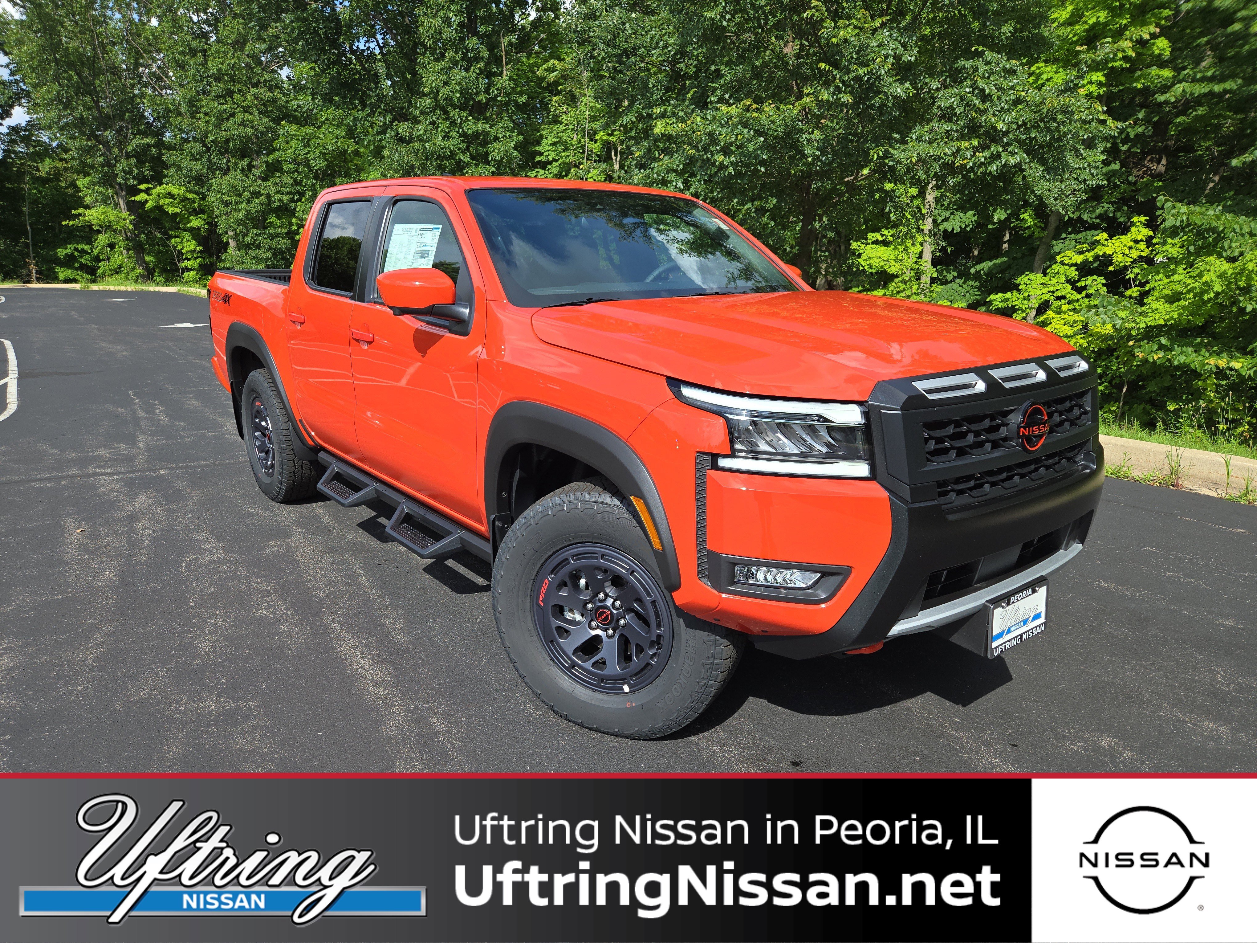 New 2025 Nissan Frontier PRO-4X w/ Pro Convenience Package