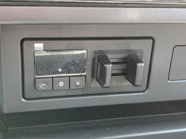 Used 2021 Nissan Titan PRO-4X w/ Pro-4x Convenience Package AWD/4WD image 21