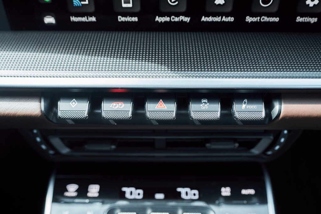 Used 2022 Porsche 911 Turbo S image 64