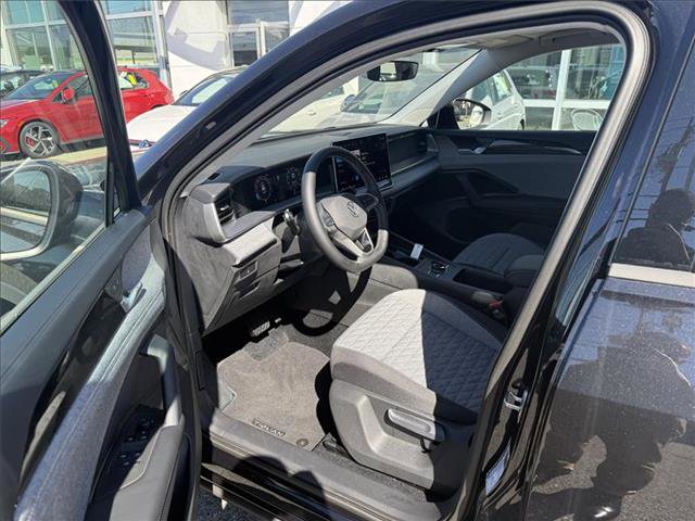 New 2025 Volkswagen Tiguan S image 10