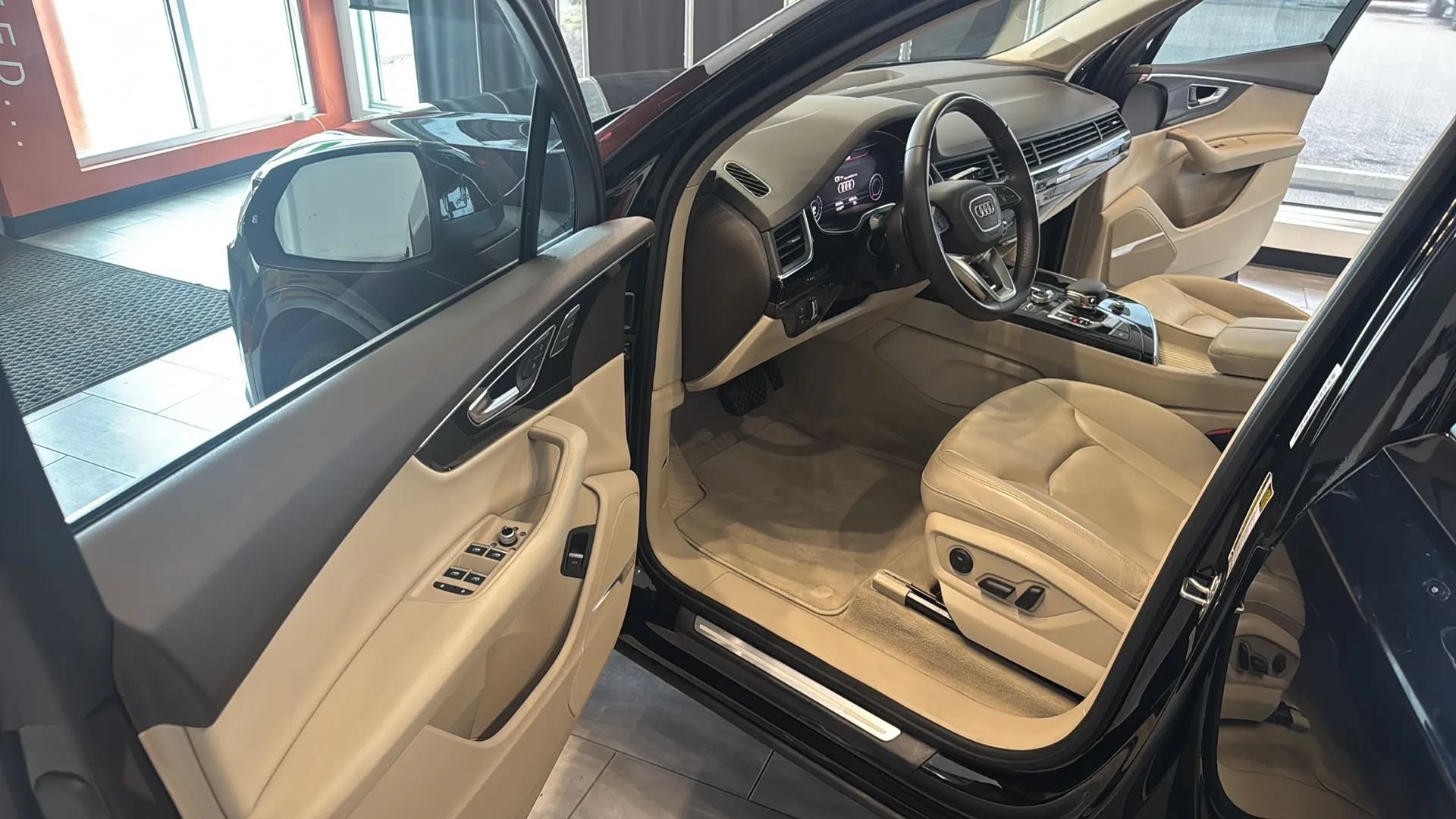 Used 2018 Audi Q7 3.0T Premium Plus AWD/4WD image 23