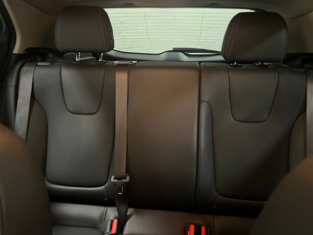 Used 2024 Buick Encore GX Sport Touring FWD image 28
