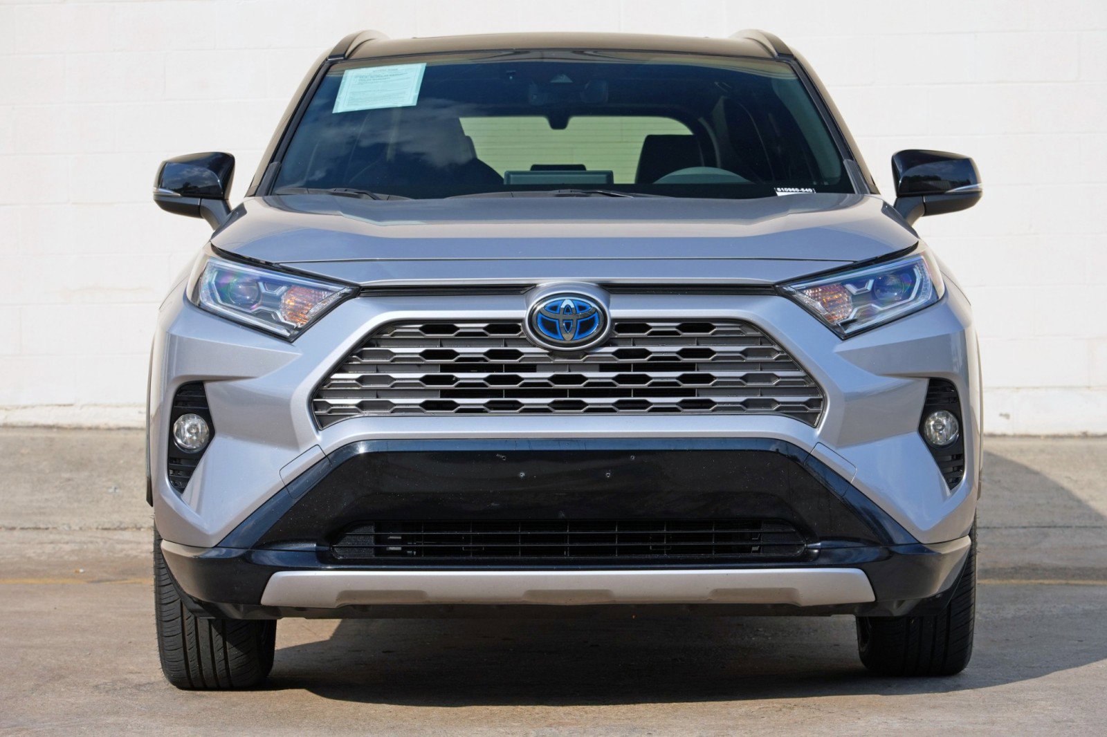 Used 2019 Toyota RAV4 XSE w/ XSE Weather Package AWD/4WD image 6