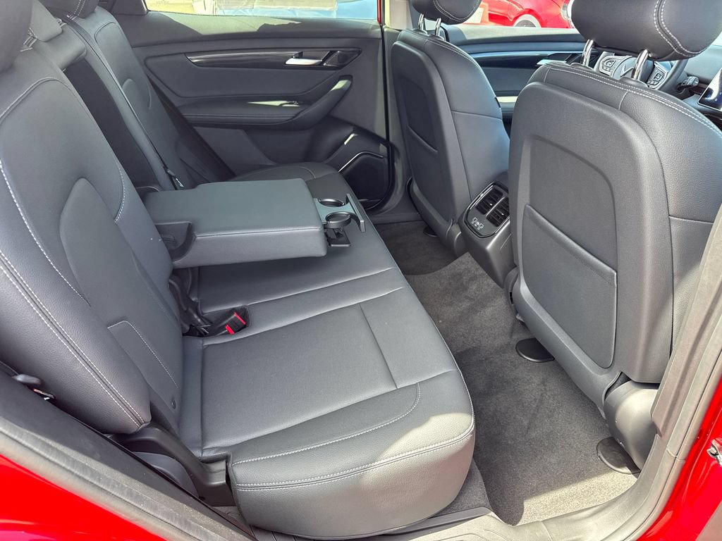 New 2025 VinFast VF 8 Eco AWD/4WD image 18