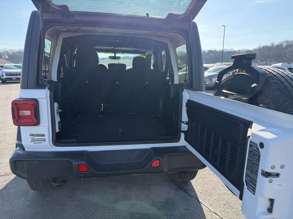 Used 2021 Jeep Wrangler Unlimited Sport AWD/4WD image 9