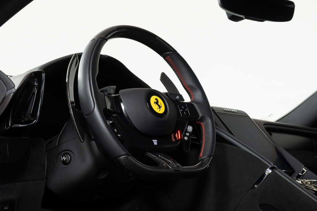 Certified 2021 Ferrari Roma image 5
