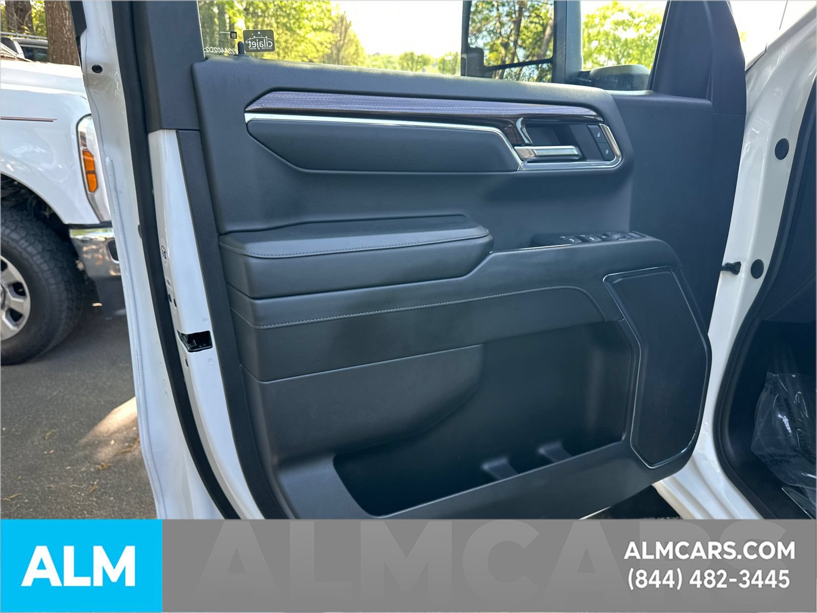 Used 2024 Chevrolet Silverado 1500 RST w/ Max Trailering Package AWD/4WD image 11