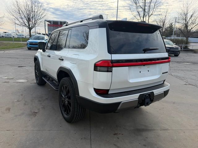 Used 2024 Lexus GX 550 image 4