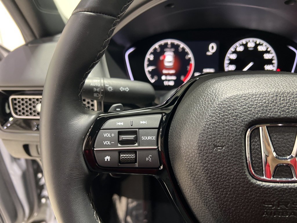 Used 2025 Honda Civic Sport image 25