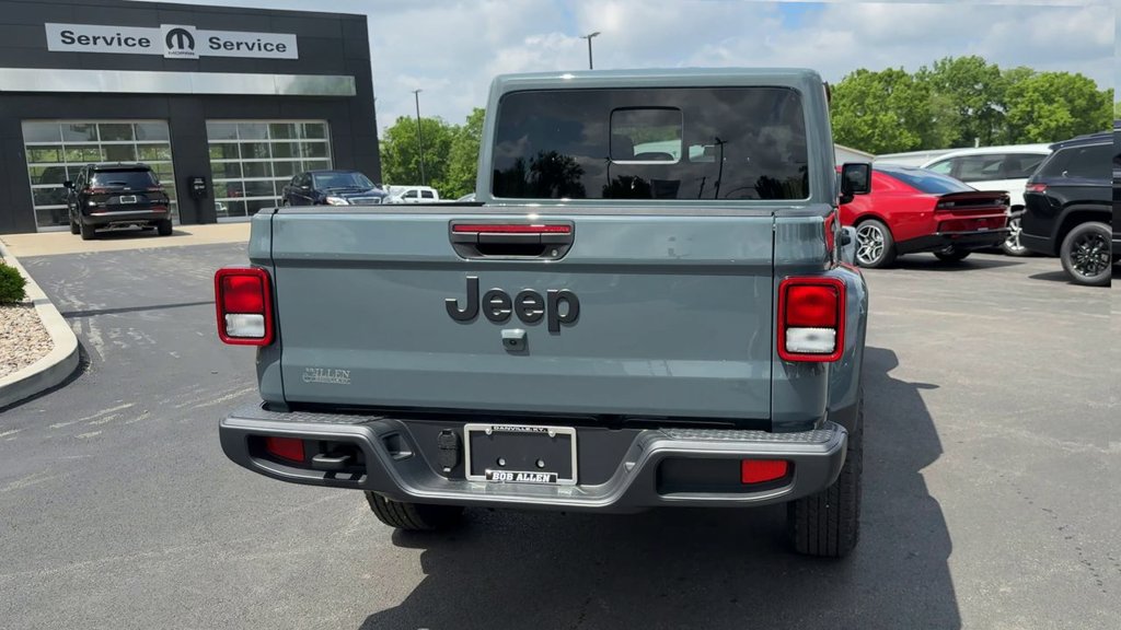 New 2026 Jeep Gladiator Sport AWD/4WD image 6