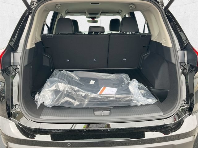 New 2026 Nissan Rogue SV AWD/4WD image 32