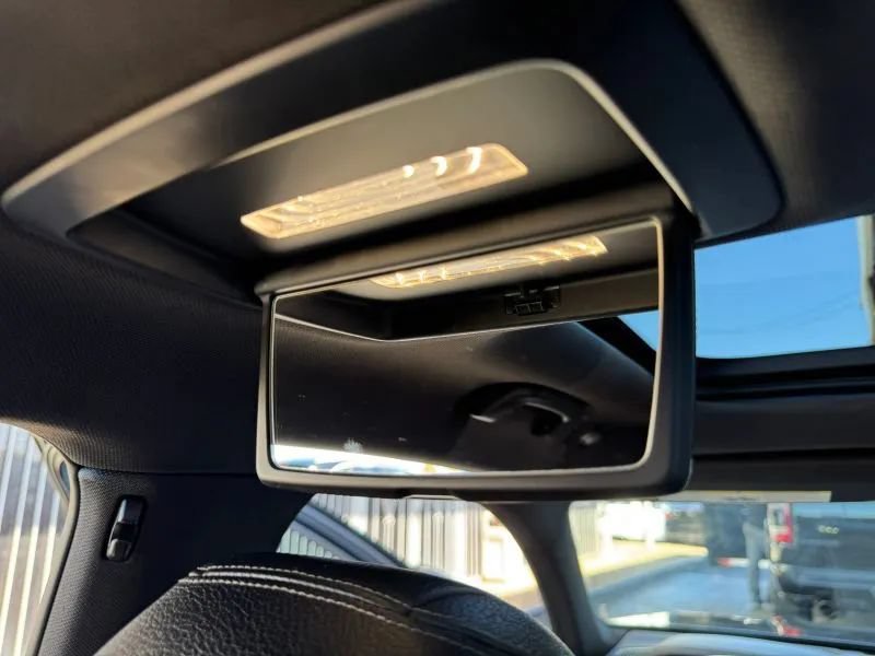 Used 2018 BMW 740i RWD image 50