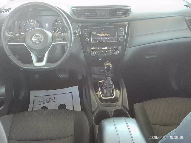 Used 2018 Nissan Rogue SV AWD/4WD image 6