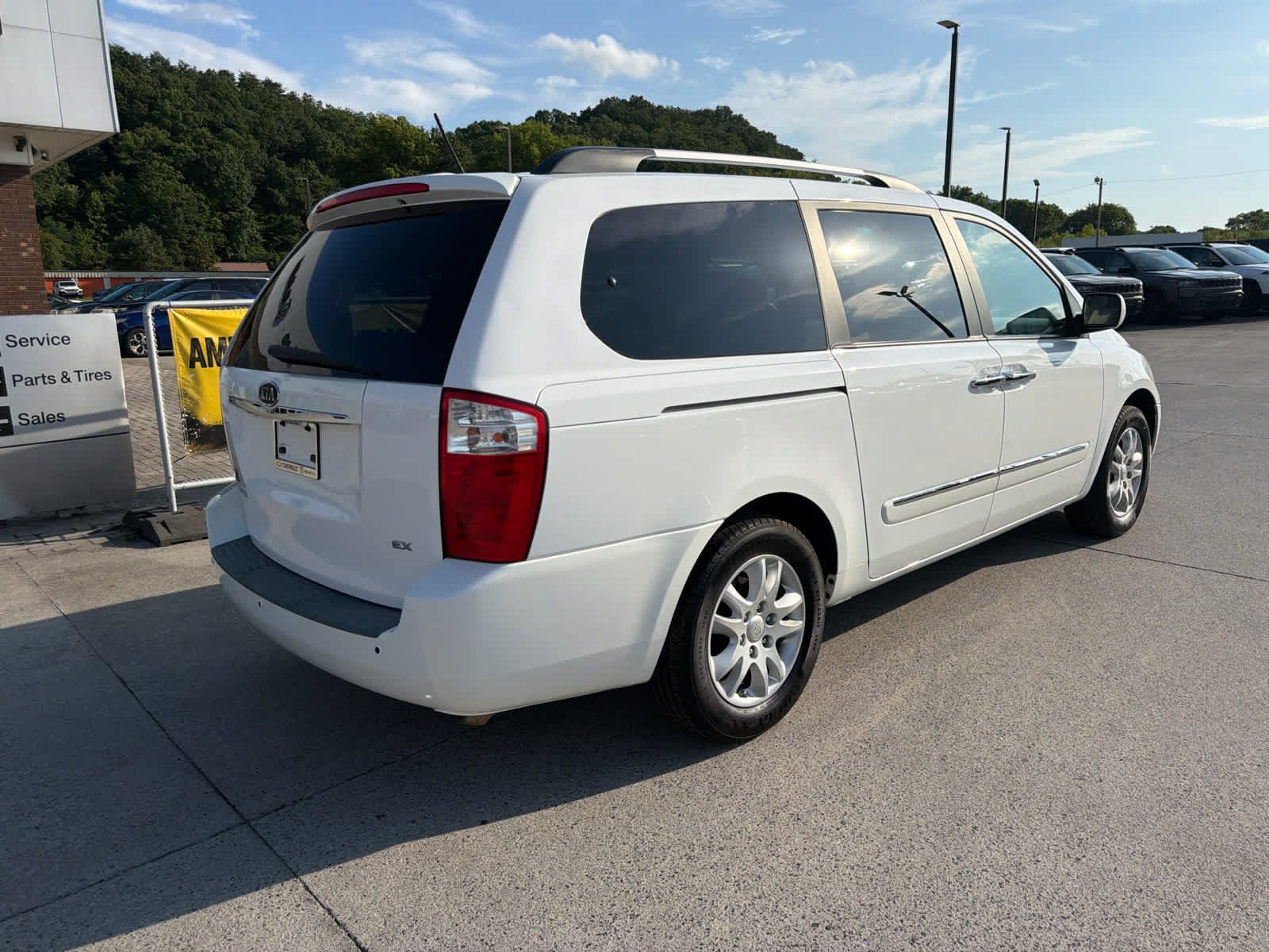 Used 2010 Kia Sedona EX w/ Luxury Pkg FWD image 7