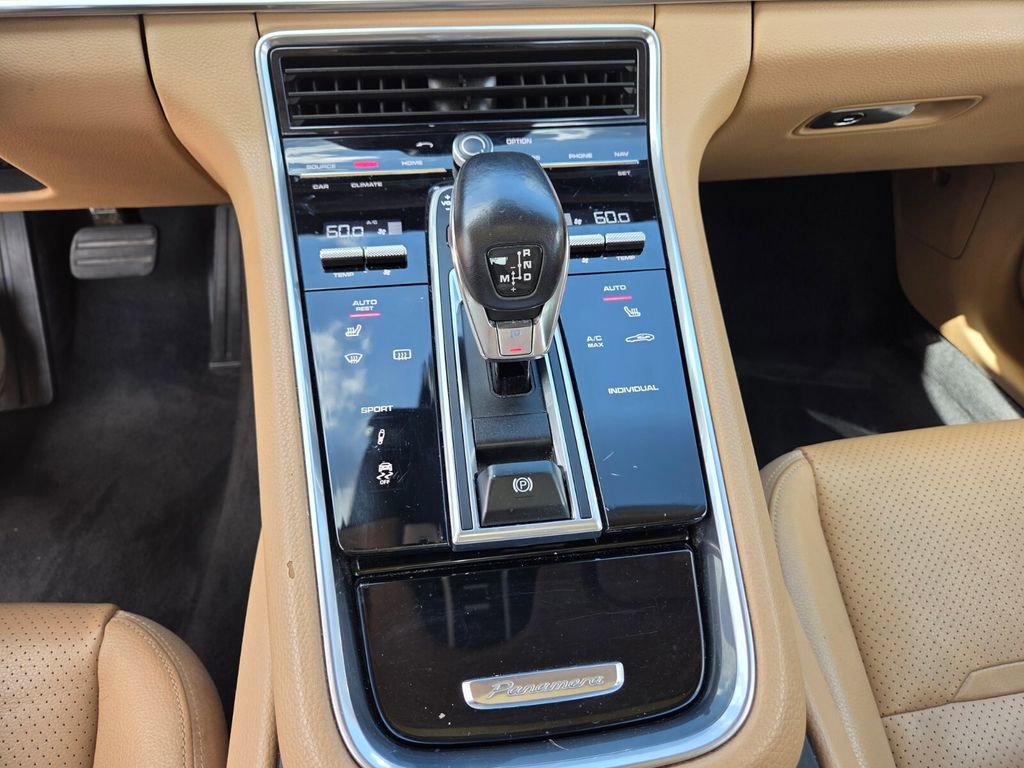 Used 2018 Porsche Panamera image 20