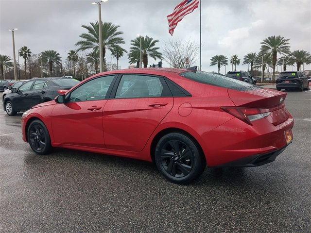 Used 2021 Hyundai Elantra SEL image 6