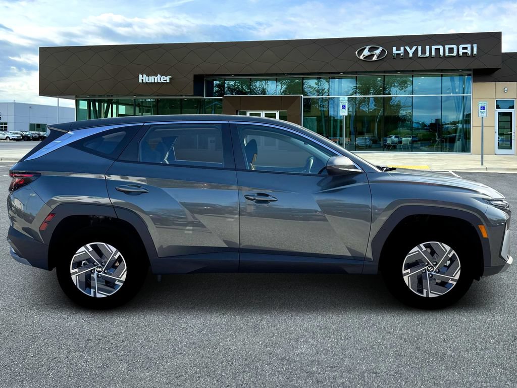 New 2026 Hyundai Tucson Blue SE AWD/4WD image 9