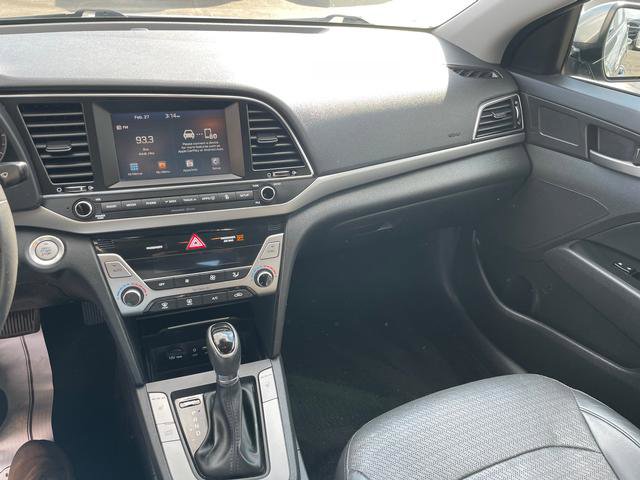 Used 2017 Hyundai Elantra Limited image 16