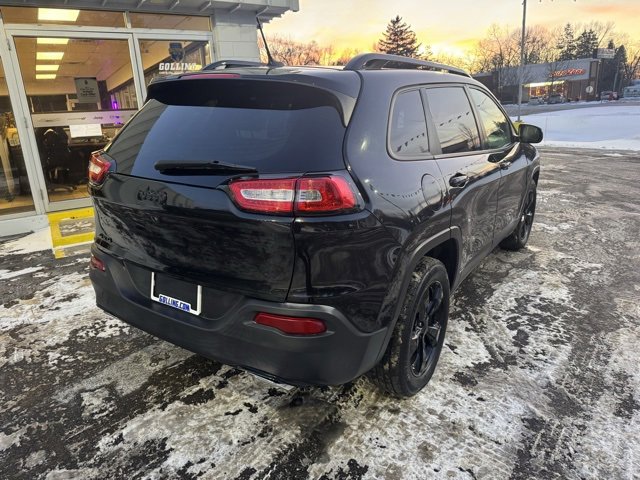 Used 2015 Jeep Cherokee Latitude w/ Cold Weather Group image 8