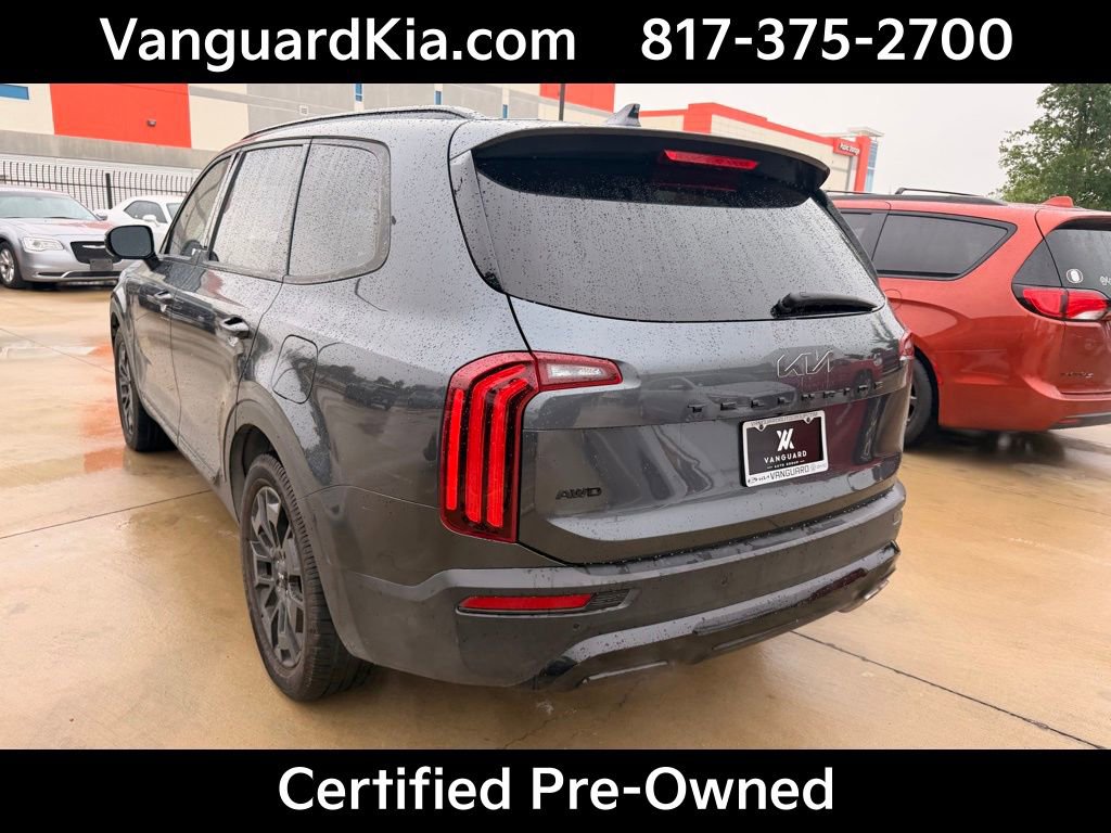 Certified 2022 Kia Telluride SX w/ Nightfall Edition Package AWD/4WD image 2