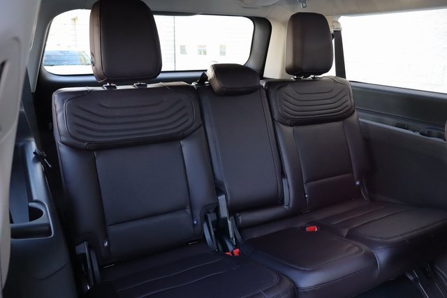 New 2025 Ford Expedition Max Platinum w/ Platinum Ultimate Package image 38