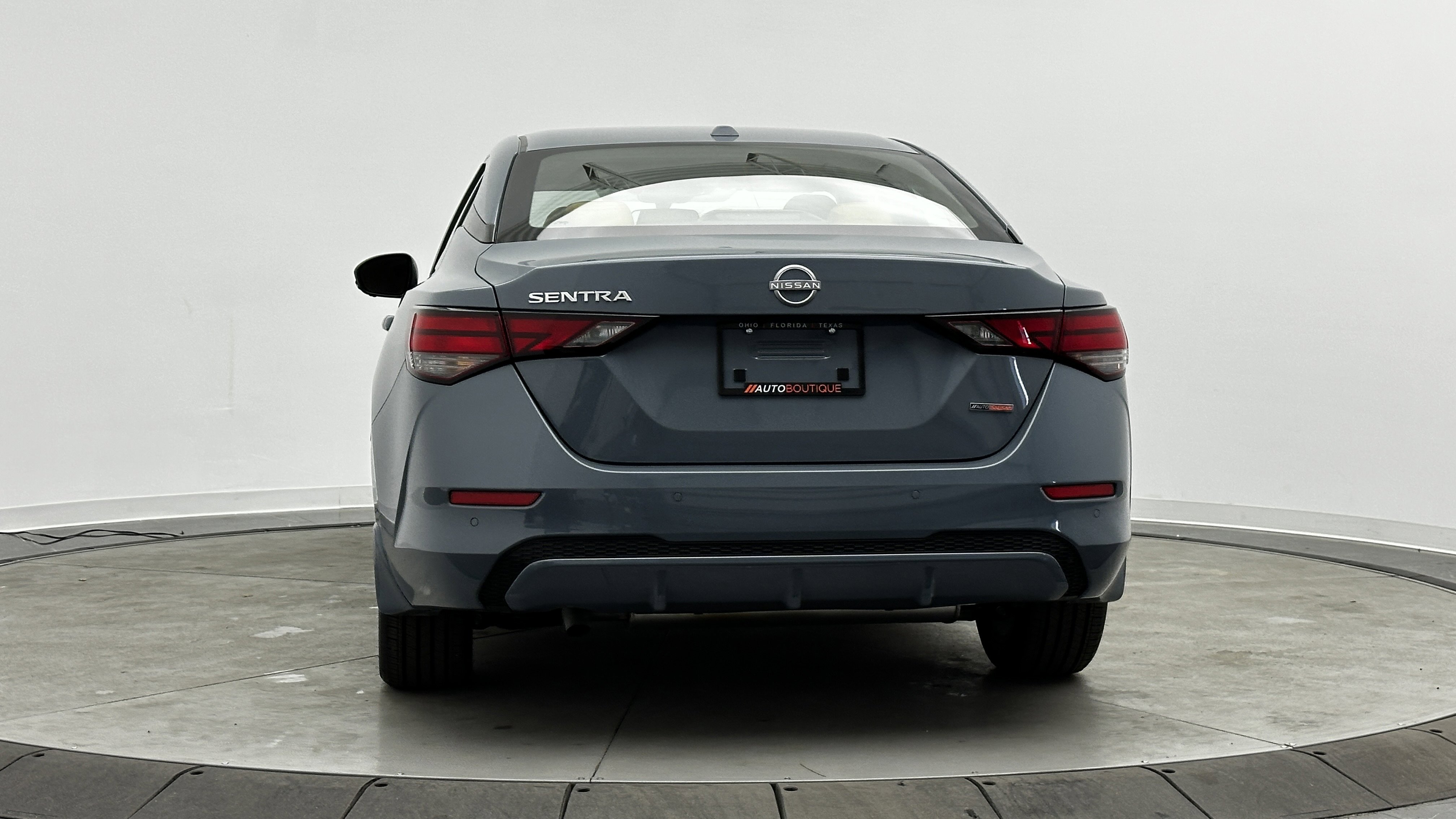 Used 2025 Nissan Sentra SV w/ SV Premium Package image 7