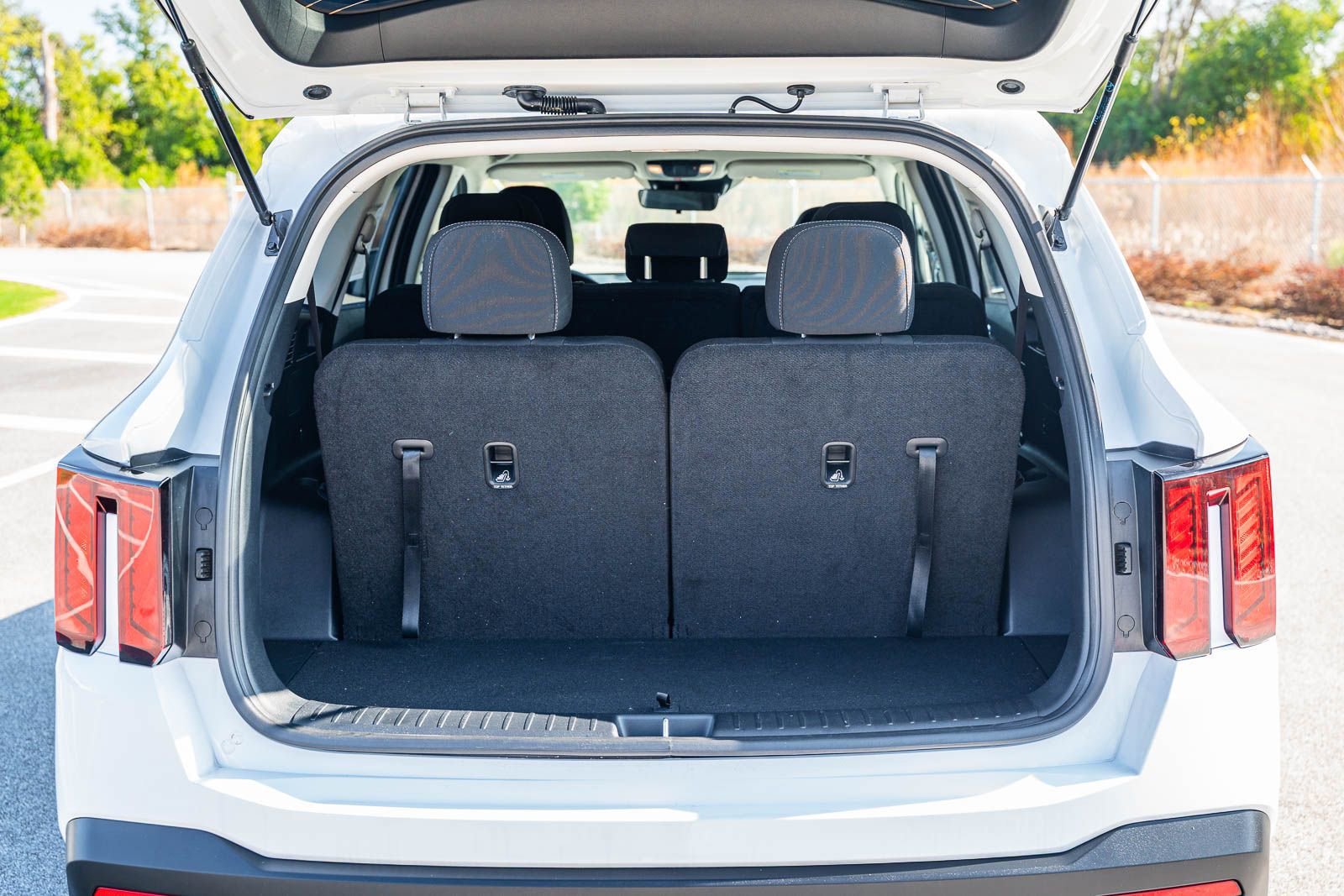 Used 2025 Kia Sorento LX image 15