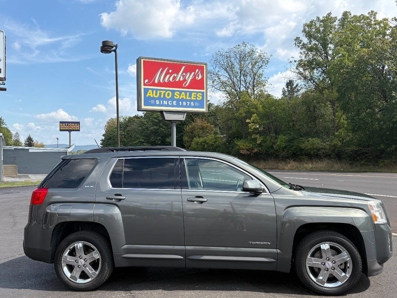 Used 2013 GMC Terrain SLE w/ Chrome and Technology Package