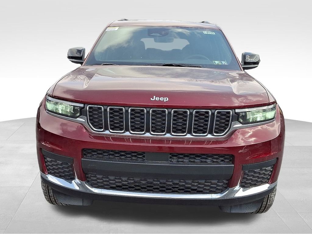 New 2025 Jeep Grand Cherokee L Laredo image 2