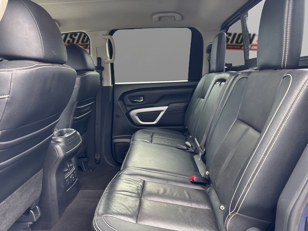 Used 2018 Nissan Titan PRO-4X w/ Pro-4x Convenience Package image 10