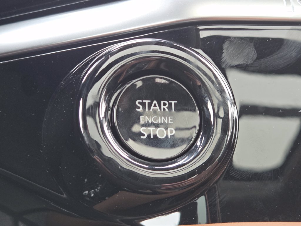 New 2026 Nissan Pathfinder Platinum AWD/4WD image 16