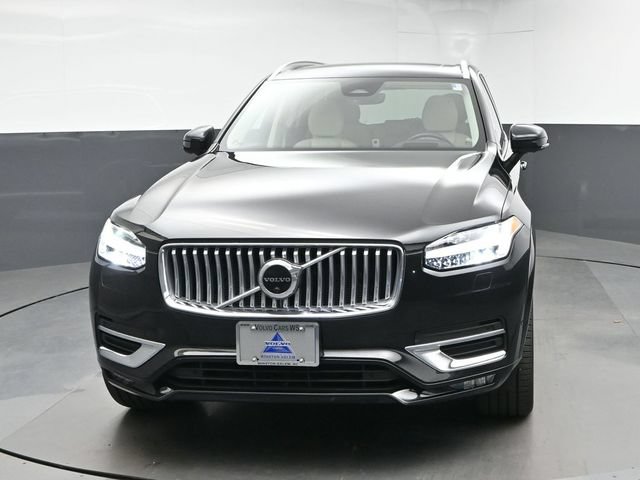 Used 2023 Volvo XC90 B6 Ultimate w/ Protection Package AWD/4WD image 3