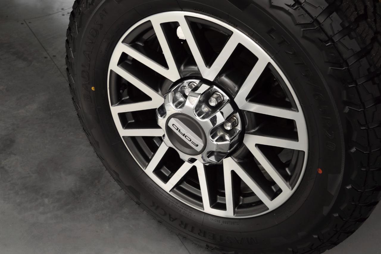 Used 2017 Ford F350 Lariat w/ Lariat Ultimate Package image 10